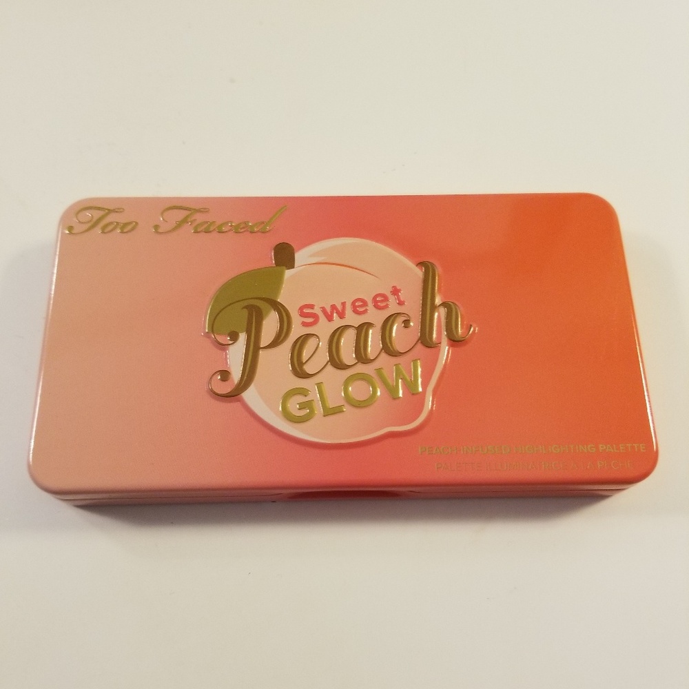 Too Faced Sweet Peach Glow Pallette